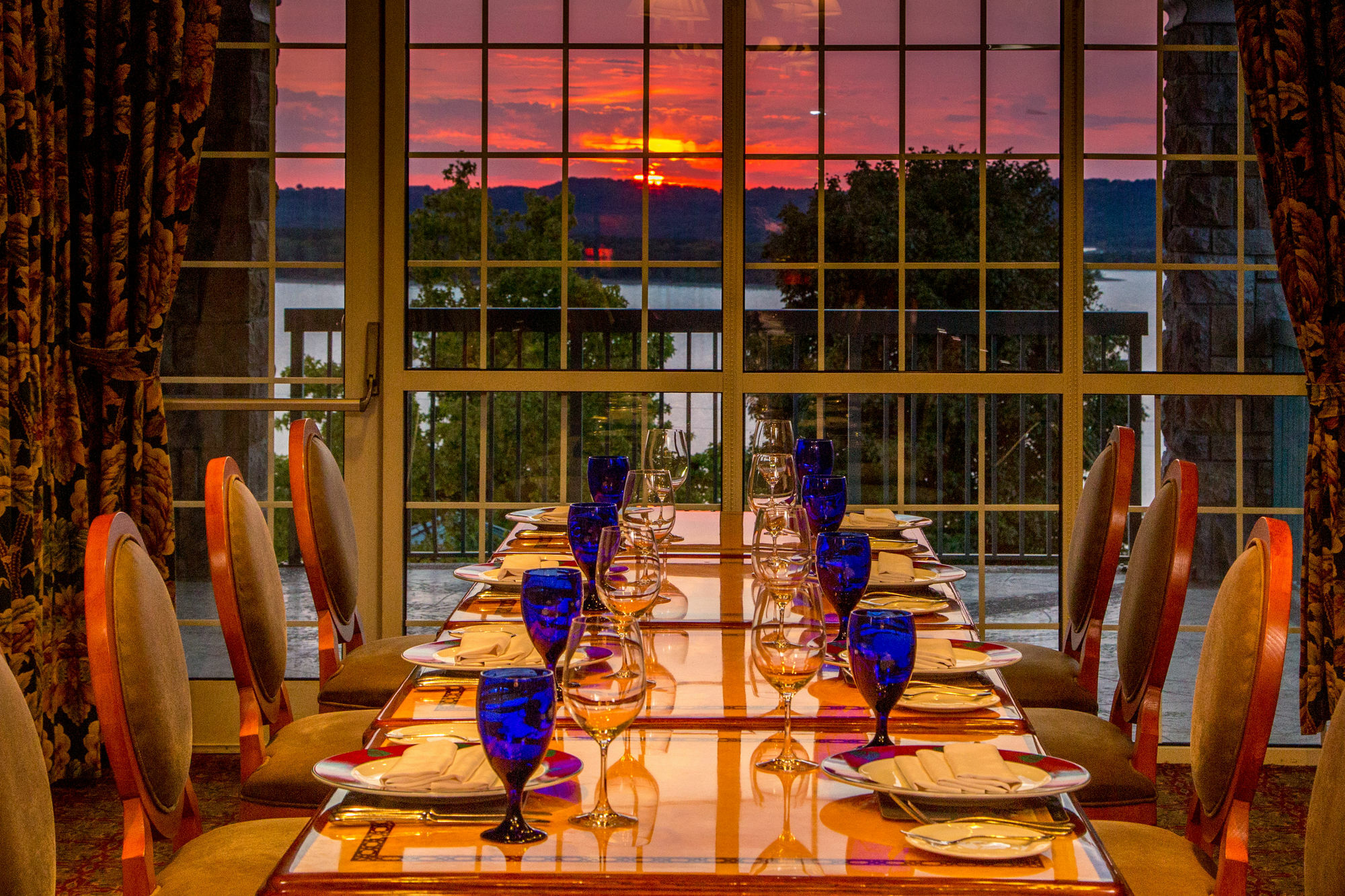 Chateau On The Lake Resort Spa And Convention Center Branson Eksteriør bilde
